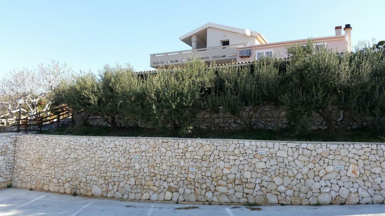 Apartments With A Parking Space Kolan, Pag - 16482 エクステリア 写真