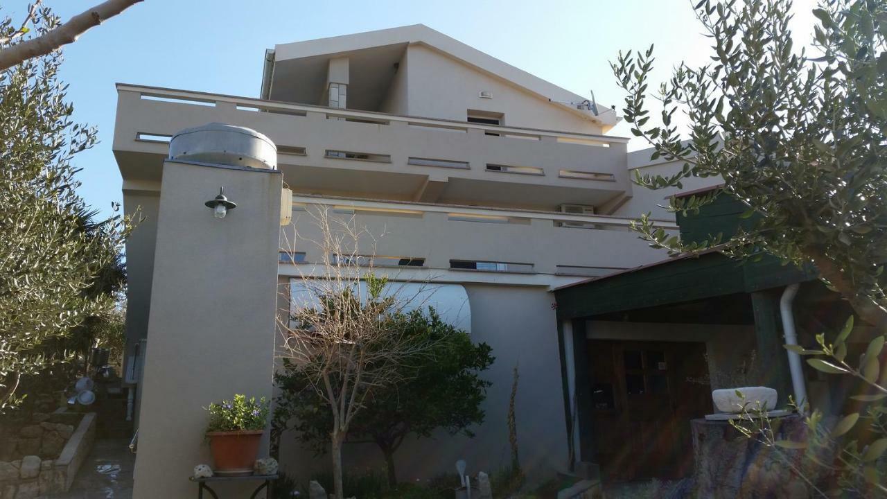 Apartments With A Parking Space Kolan, Pag - 16482 エクステリア 写真